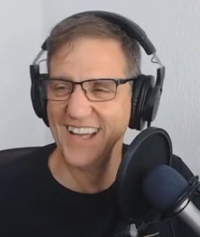 Edward Schmitz — Escola do Podcast